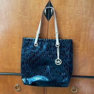 Michael Michael Kors. Large tote